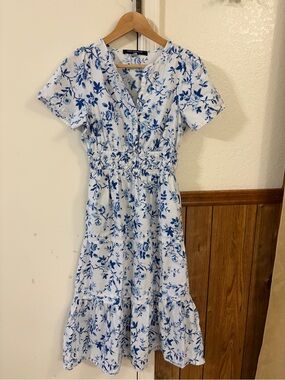French connection blue floral smocked midi dress cottagecore romantic size XS